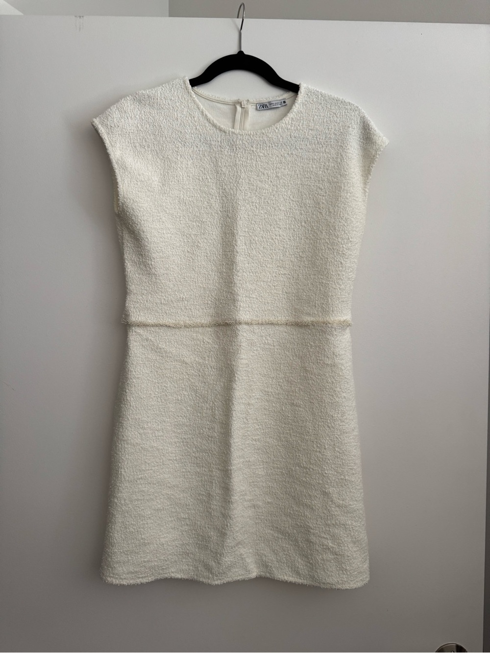 Zara Cream Textured Cap-Sleeve Shift Dress